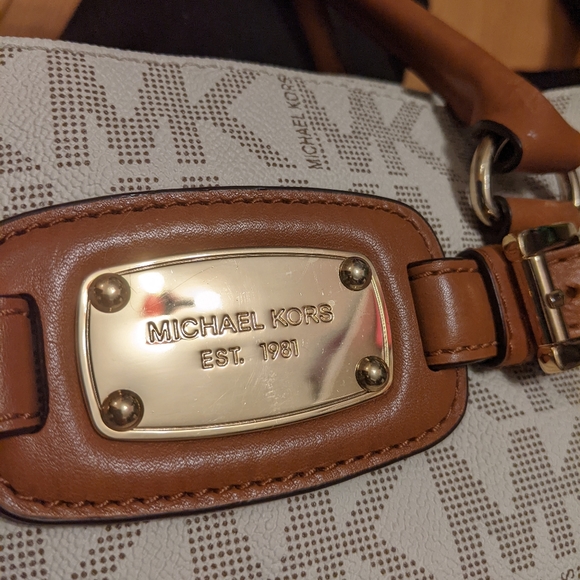 MICHAEL KORS Handbag - Picture 2 of 2